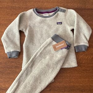 NWT Kids Patagonia fleece outfit. Size 3T. Oatmeal color.